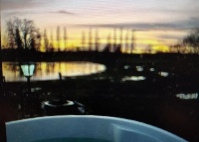 Kota Finlandais Avec Bain Nordique Privatif Et Ferme Pedagogique - Fr-1-410-457